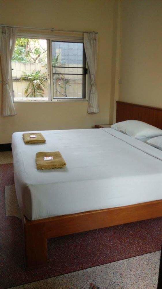 Safe House Court Hotel Chiang Mai Ngoại thất bức ảnh