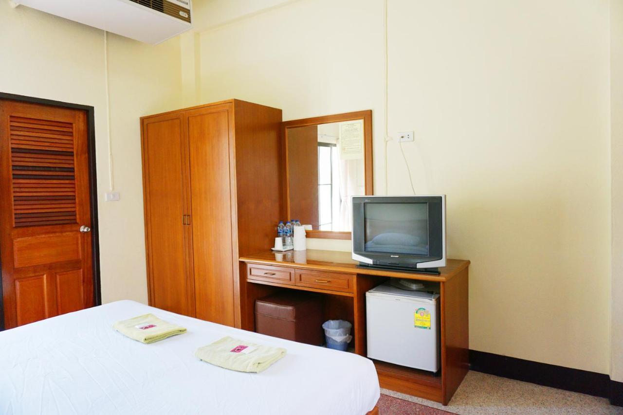 Safe House Court Hotel Chiang Mai Ngoại thất bức ảnh